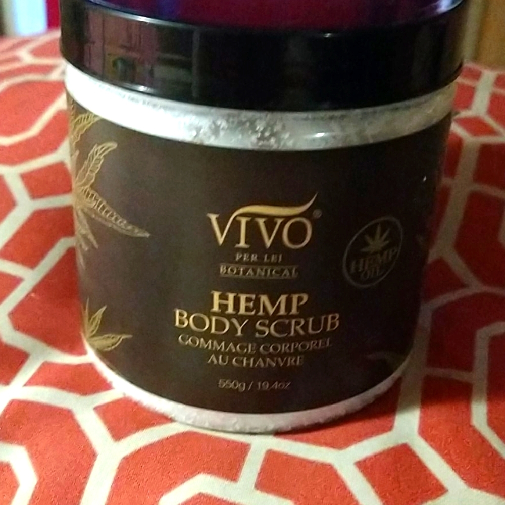VIVO BOTANICAL HEMP BODY SCRUB
